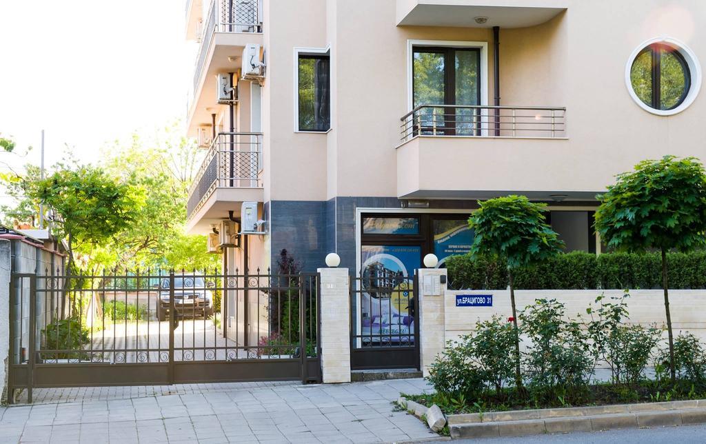 Ddenko Apartment ブルガス エクステリア 写真